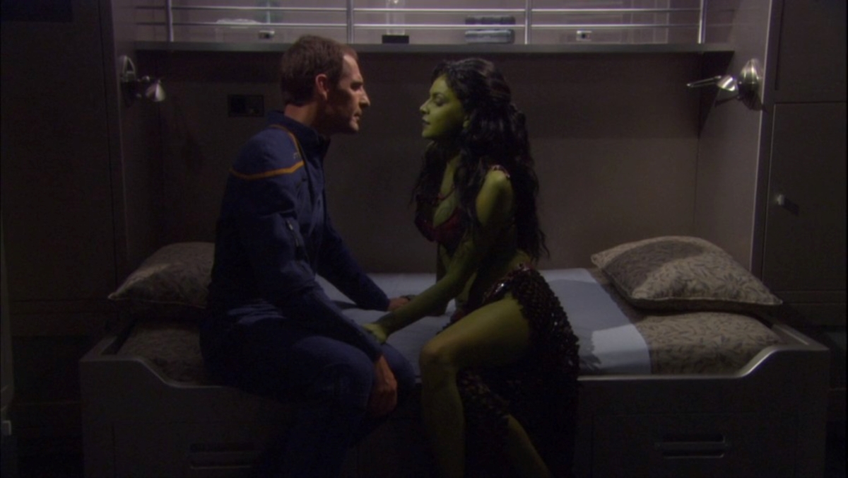 7 Ill-Advised Hookups by STAR TREK Captains_8