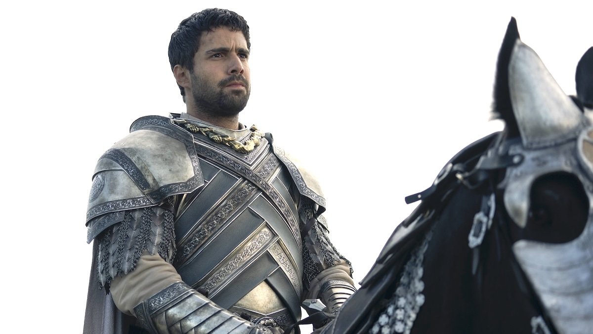 Short-haired Criston Cole, the vile monster, in his Kingsguard armor on horseback on House of the Dragon